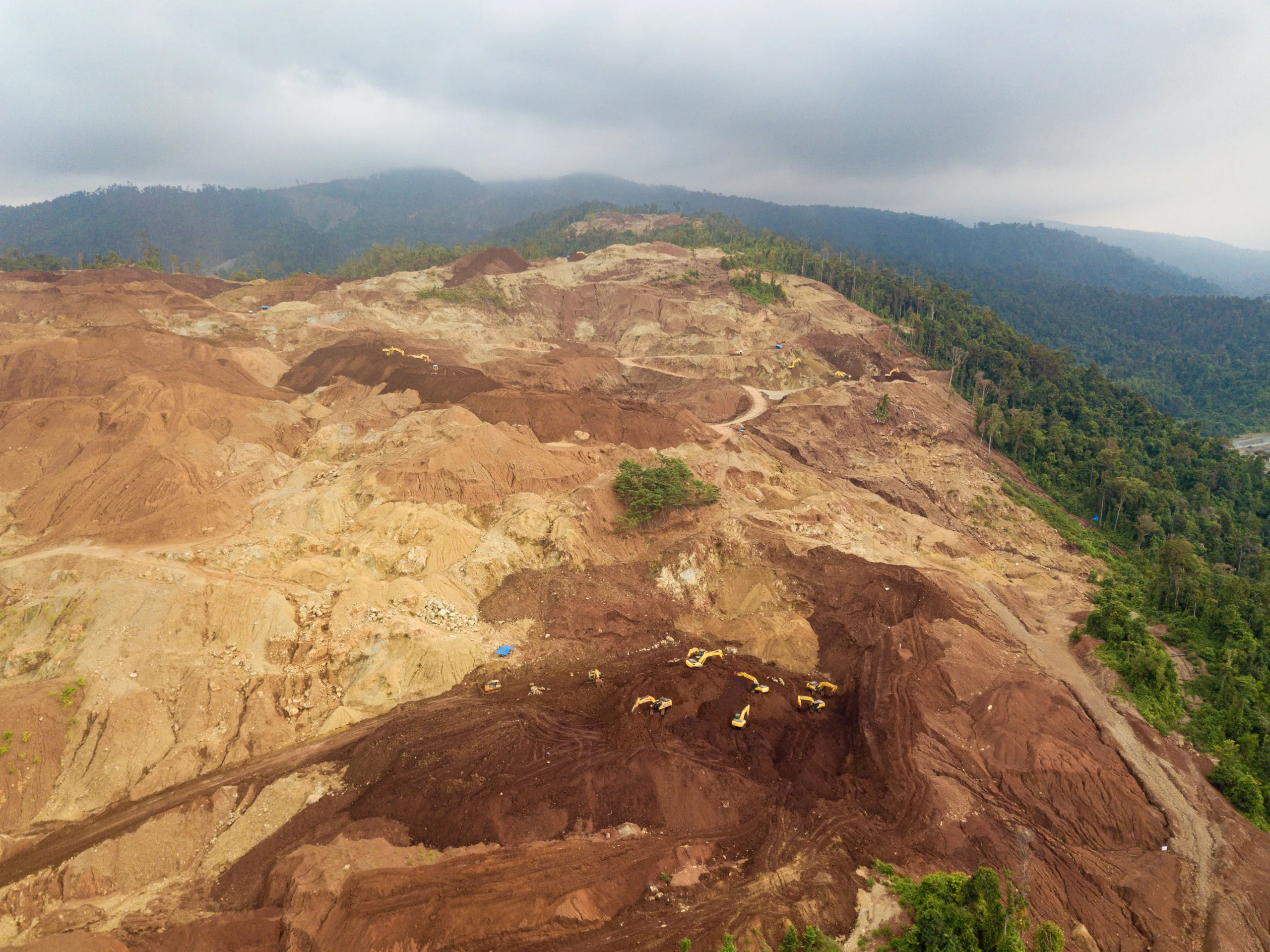 Aktivitas pertambangan nikel di Kecamatan Bahodopi, Kabupaten Morowali, Sulawesi Tengah/Bollo.id