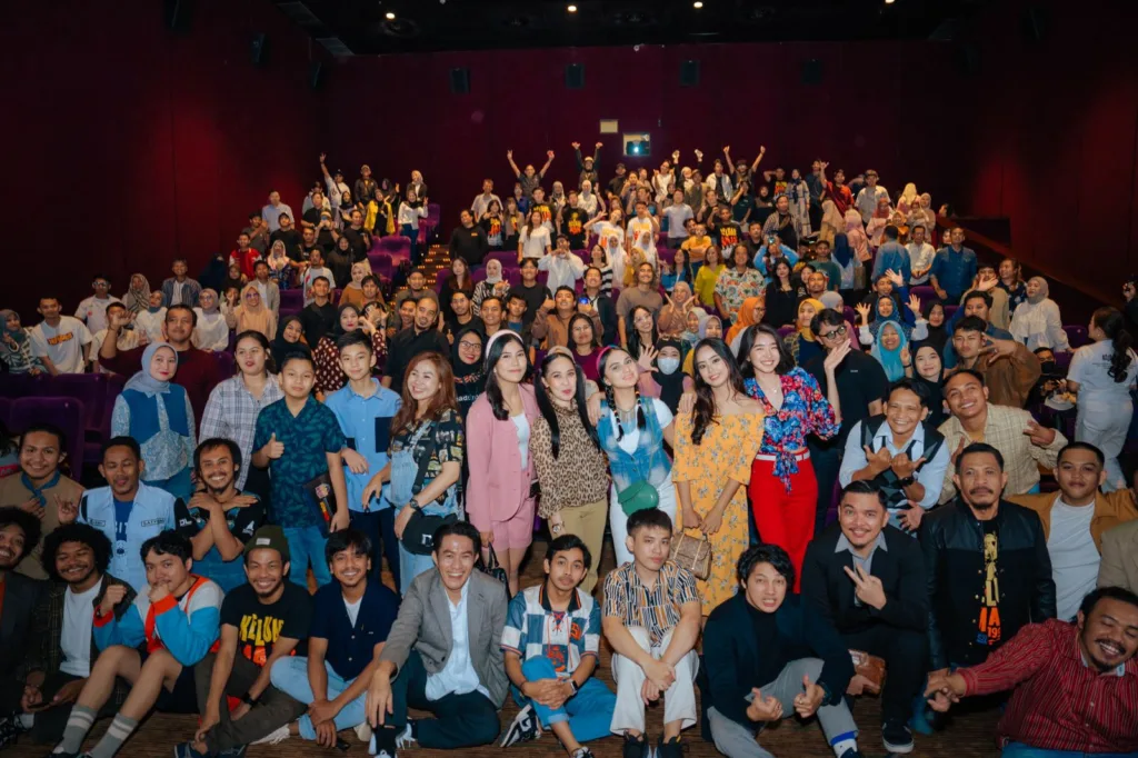 Potret antusias penonton Film Keluar Main 1994 saat tayang perdana di bioskop Makassar/Putri Ayu Lestari/Bollo.id