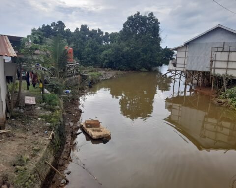 Sungai yang tercemar akibat aktivitas pertambangan di Kecamatan Bahodopi, Kabupaten Morowali, Sulawesi Tengah/Bollo.id